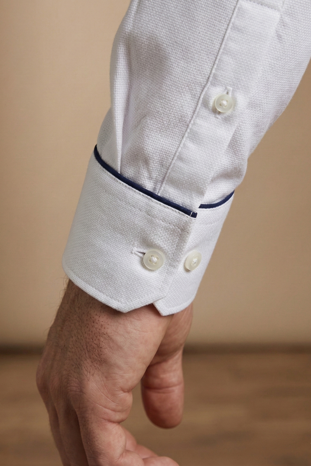 Palatial White with Navy Contrast