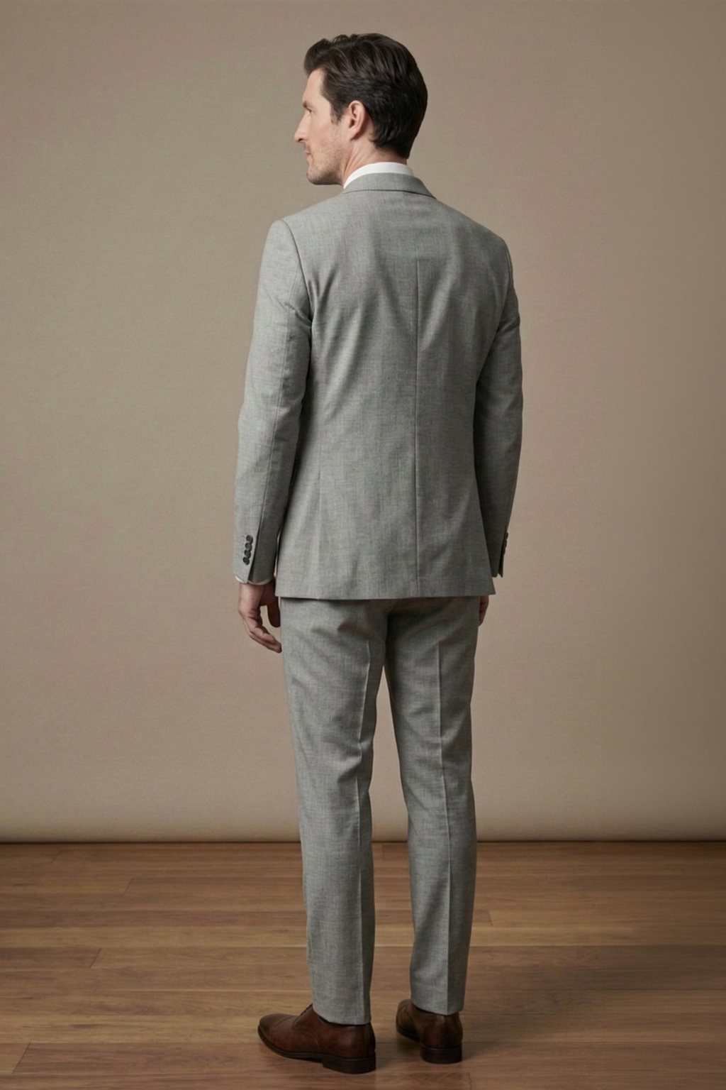 Modern Light Grey Suit for Tall Men – Tailored Slim Executive Fit
