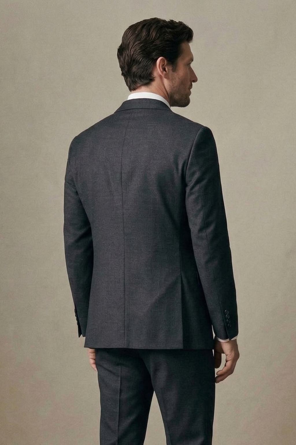 Charcoal Grey Business Suit for Tall Men – Modern Executive Fit