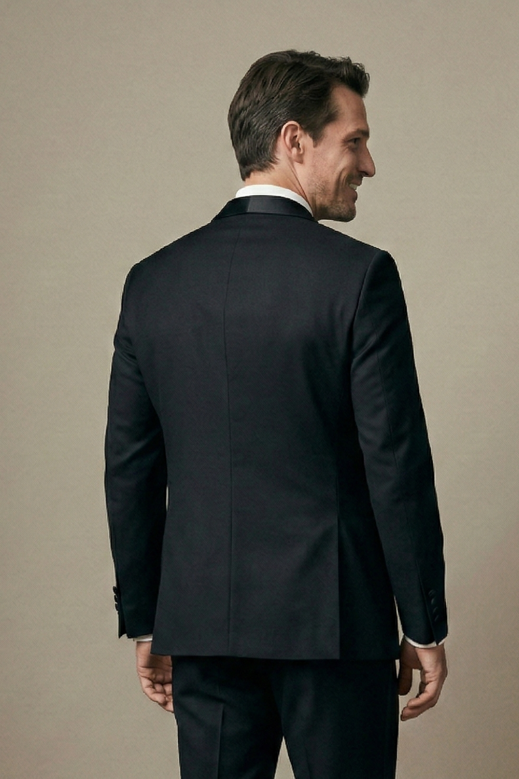 Noir Tuxedo